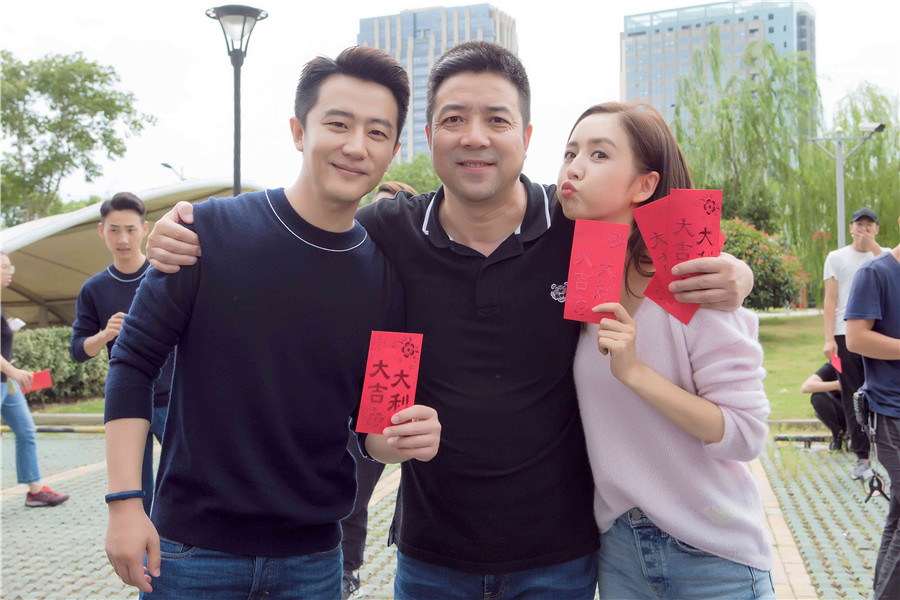 黃軒《完美關(guān)系》國(guó)內(nèi)殺青 打造最強(qiáng)公關(guān)人