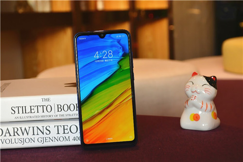 自帶流量小米Play發(fā)布，順手刷新吉尼斯世界紀(jì)錄