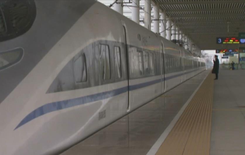 新聞發(fā)言人制度15年后 白巖松：動車事故發(fā)布會不該王勇平來開