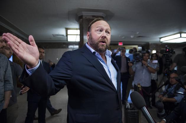 亞歷克斯·瓊斯