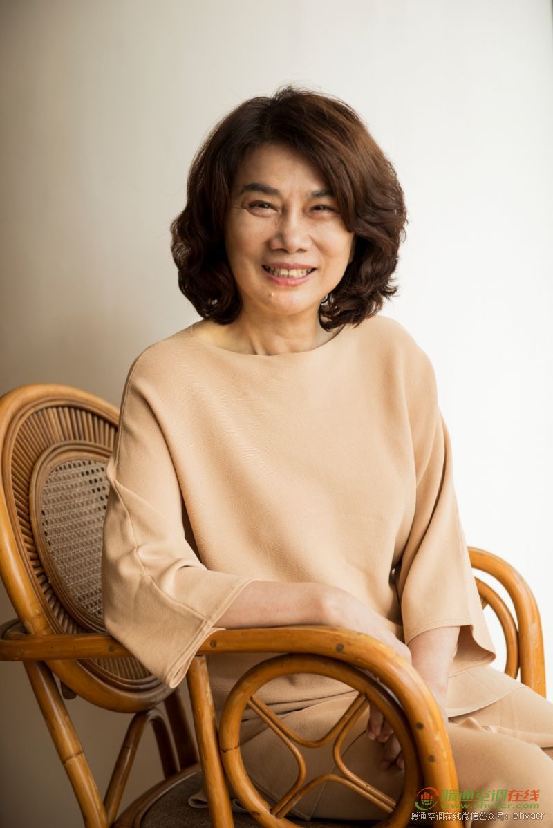 從“營(yíng)銷女王”到“創(chuàng)新冠軍”——董明珠為中國(guó)企業(yè)家精神賦予更深內(nèi)涵