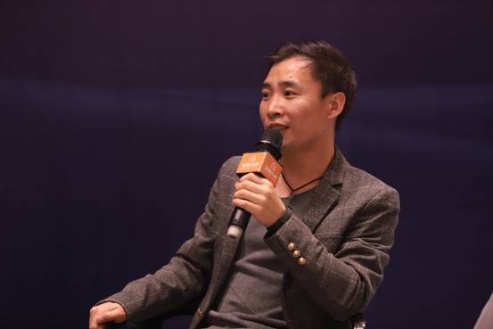 點擊看大圖 諸葛找房&佑安府聯(lián)合行業(yè)論壇盛大舉行——藍圖繪就 登頂內(nèi)城