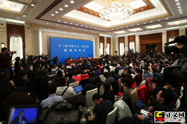 十三屆全國人大一次會議舉行新聞發(fā)布會