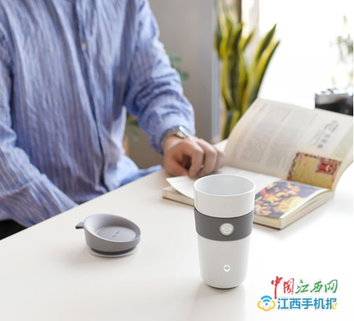 景德鎮(zhèn)富玉陶瓷亮相上海創(chuàng)博會 “掌門人”呂雅婷發(fā)布子品牌WENO°