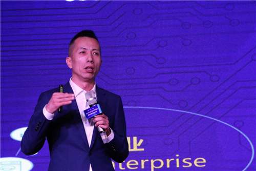 “2018牛仔產(chǎn)業(yè)與互聯(lián)網(wǎng)融合創(chuàng)新高峰論壇暨海爾COSMOPlat服裝互聯(lián)工廠啟動(dòng)儀式”成功舉辦