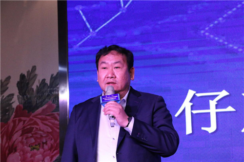 “2018牛仔產(chǎn)業(yè)與互聯(lián)網(wǎng)融合創(chuàng)新高峰論壇暨海爾COSMOPlat服裝互聯(lián)工廠啟動(dòng)儀式”成功舉辦