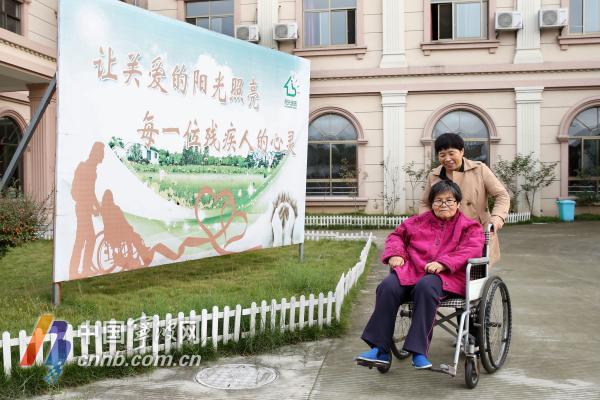 “知心大姐”鄒黎明獲評(píng)中國(guó)殘疾人事業(yè)助殘新聞人物