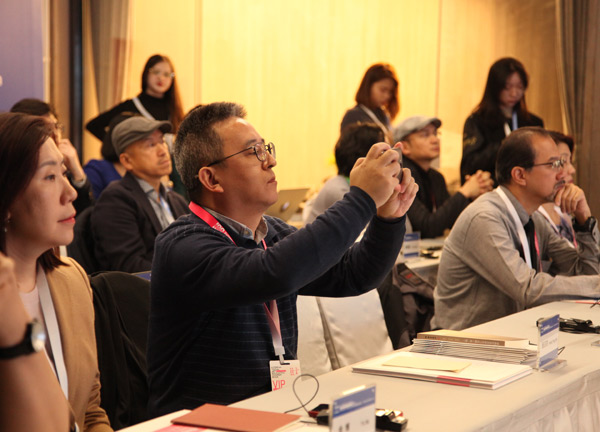 匯國際美育專家 聚藝術(shù)機構(gòu)大咖——藝術(shù)管理論壇共商“藝術(shù)機構(gòu)的教育本質(zhì)”