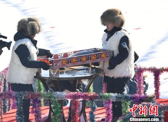 吉林查干湖冬捕啟幕 “頭魚”拍出史上最貴價(jià)格