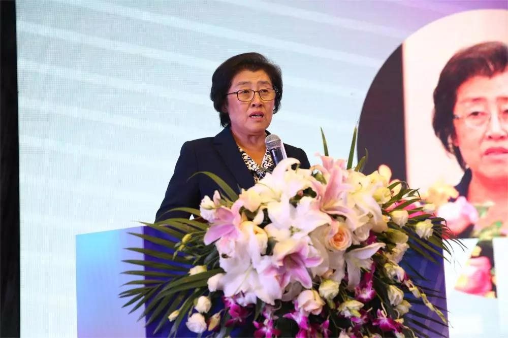 新時(shí)代，新?tīng)I(yíng)銷(xiāo)、新格局 2018中國(guó)品牌食品高峰論壇在湘潭舉行