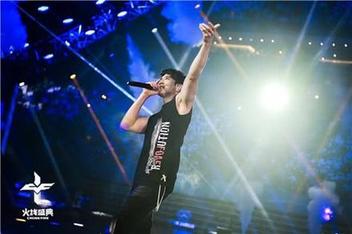 多形式調(diào)動(dòng)用戶(hù)情感，CF十周年火線(xiàn)盛典成功背后的整合營(yíng)銷(xiāo)打法