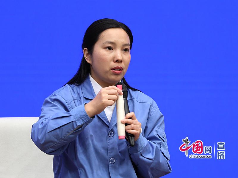 新聞辦就“改革開(kāi)放與中國(guó)高技能人才隊(duì)伍建設(shè)”舉行中外記者見(jiàn)面會(huì)