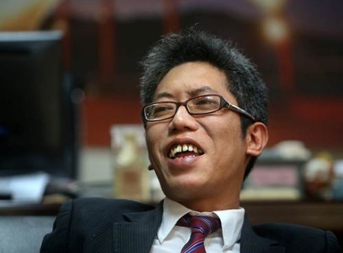 W020190103383225948328