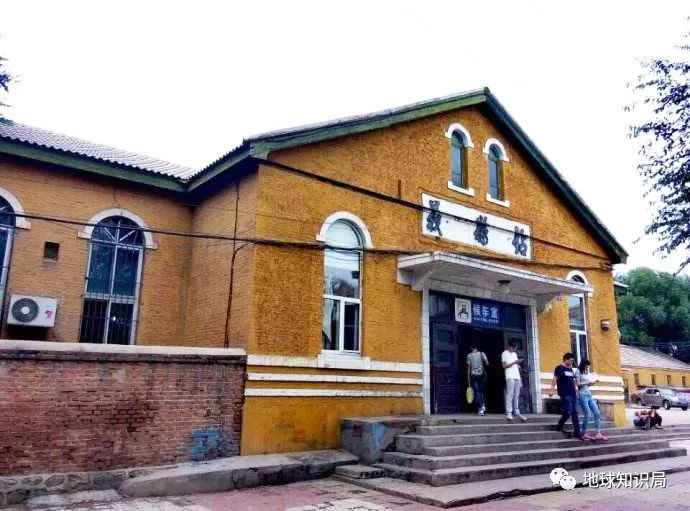 多條高鐵正式通車：路，只修一條是不夠的