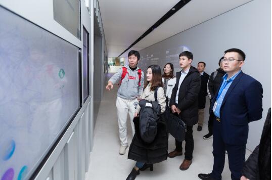 百度與利郎中國(guó)達(dá)成品牌戰(zhàn)略合作 AI營(yíng)銷助力民族品牌崛起