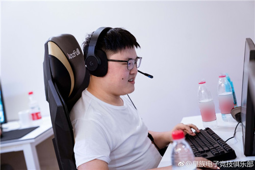 ESPORTS評(píng)選：AutoFull傲風(fēng)獲年度最受歡迎電競(jìng)椅品牌