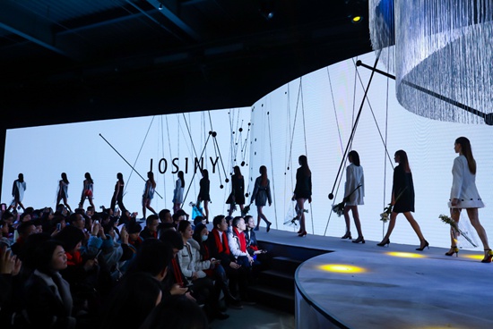 點燃時尚，卓詩尼集團20周年慶暨2019春夏新品發(fā)布