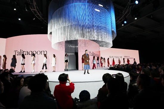 點燃時尚，卓詩尼集團20周年慶暨2019春夏新品發(fā)布
