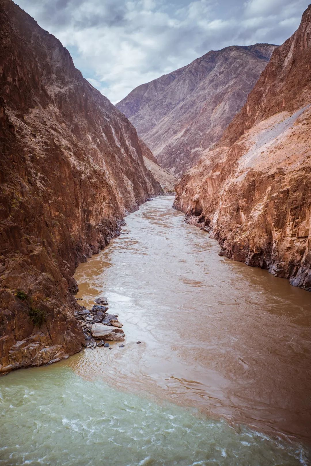 通往西藏之路，有多難？