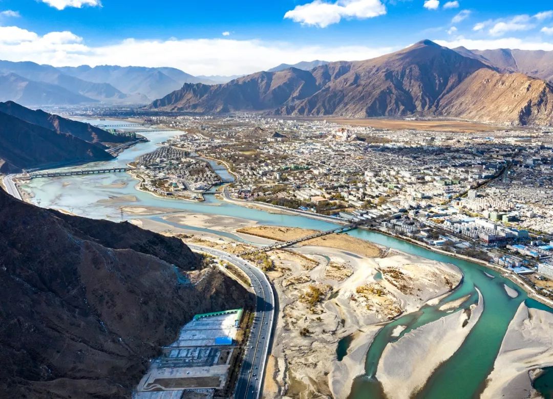 通往西藏之路，有多難？