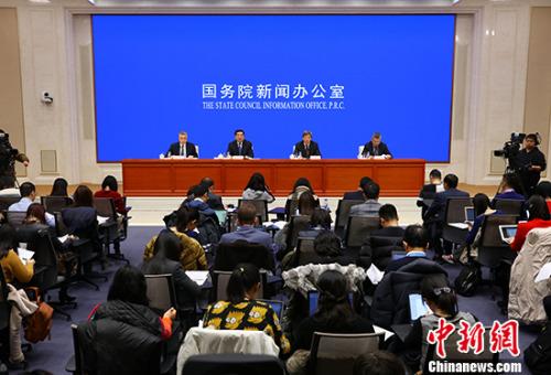 發(fā)改委：今年全面清理負(fù)面清單以外領(lǐng)域外商準(zhǔn)入限制