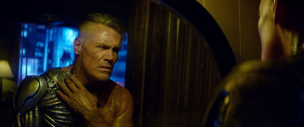 13合家歡賀歲版《死侍2》首登內(nèi)地大銀幕