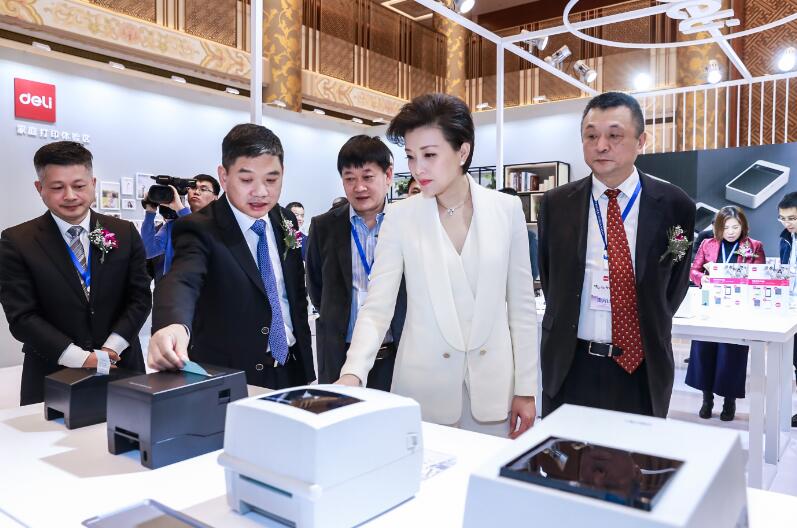 好品質選得力：得力專注品質，讓世界愛上中國“智”造