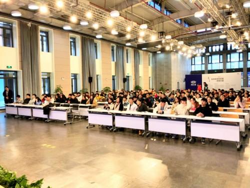 縱貫會(huì)成功舉辦“創(chuàng)業(yè)之營(yíng)銷推廣秘籍”講座