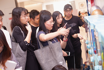 打開新世界，TCL37周年慶玩轉年輕化營銷！