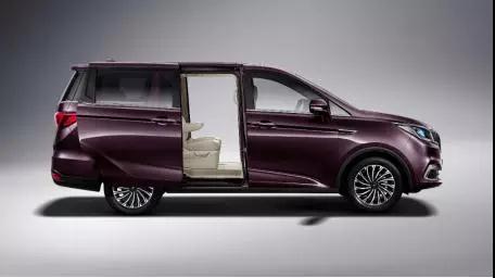 不到10萬起，座艙品質不輸埃爾法，歐尚科尚最強高端商旅MPV上市