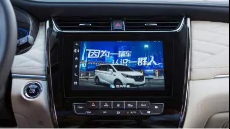 不到10萬起，座艙品質不輸埃爾法，歐尚科尚最強高端商旅MPV上市