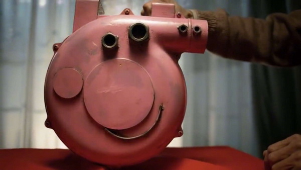 《啥是佩奇》刷屏，是溫情幽默的營(yíng)銷還是對(duì)城鄉(xiāng)鴻溝的消費(fèi)