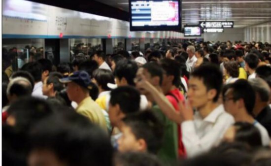 重塑娛樂(lè)營(yíng)銷(xiāo)新場(chǎng)景，“愛(ài)奇藝＋申通地鐵”的布局邏輯和商業(yè)想象