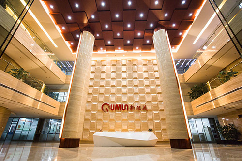 22年專注中高端家具 新冠美斬獲2018年度家具多項(xiàng)大獎(jiǎng)