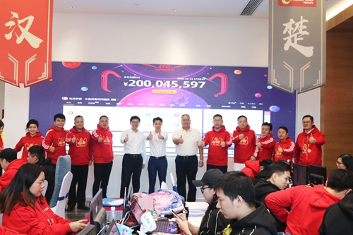 從數(shù)據(jù)到服務(wù) 大自然家居完勝雙11營銷考驗(yàn)“狠完美”！