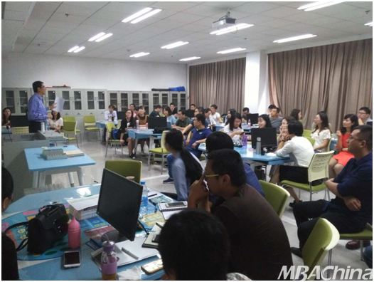 · 臺(tái)灣清華大學(xué)高登第（Danny Kao）教授為2017級MBA學(xué)員授課