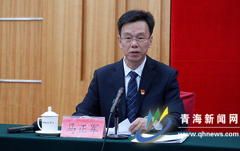 教育、就業(yè)、醫(yī)療、扶貧你所關(guān)心的都在這里省十三屆人大三次會(huì)議舉行第二場(chǎng)