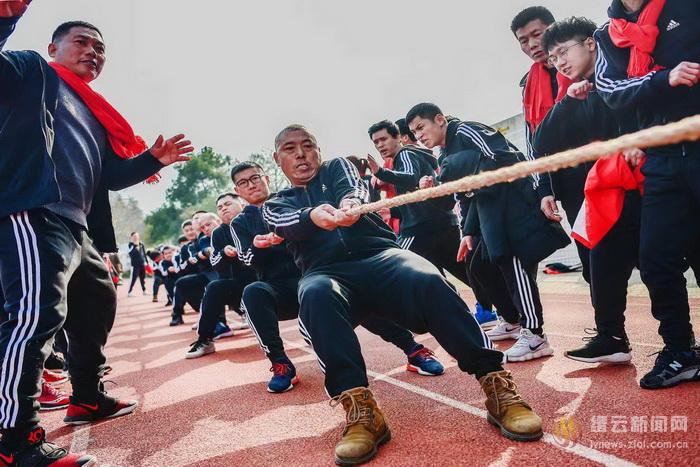 競(jìng)技場(chǎng)上 奔跑迎新