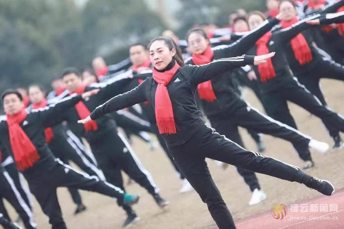 競(jìng)技場(chǎng)上 奔跑迎新