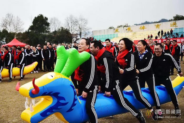 競(jìng)技場(chǎng)上 奔跑迎新