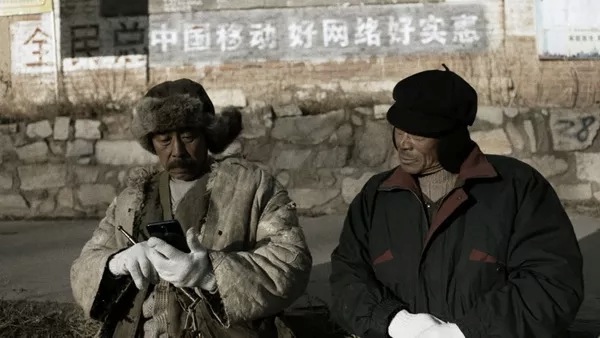 專(zhuān)訪(fǎng)《啥是佩奇》導(dǎo)演：為何選那位大爺？為何用鼓風(fēng)機(jī)？