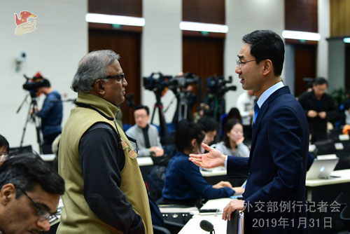 外交部發(fā)言人耿爽就日本外務(wù)省負(fù)責(zé)人將于近日訪華等答問