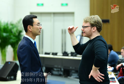 外交部發(fā)言人耿爽就日本外務(wù)省負(fù)責(zé)人將于近日訪華等答問