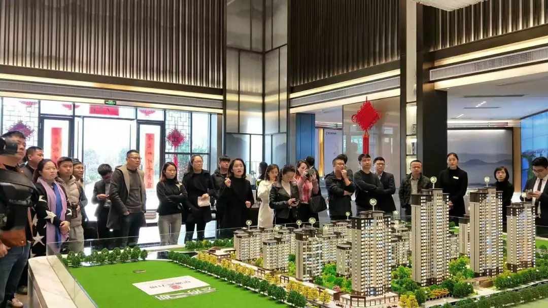 星洲十載·九境人生丨星洲灣·九境營(yíng)銷中心華美綻放