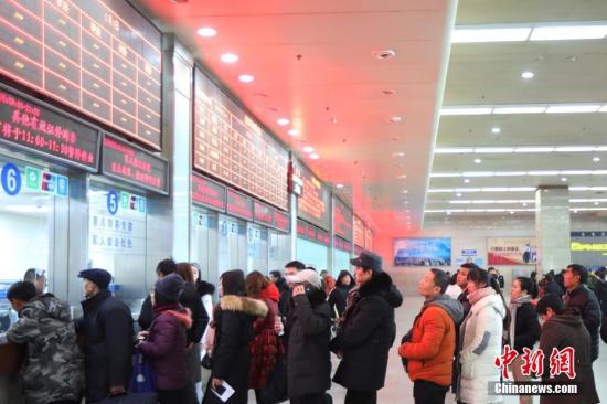 鐵總:2月4日全國(guó)鐵路預(yù)計(jì)發(fā)送旅客548萬(wàn)人次