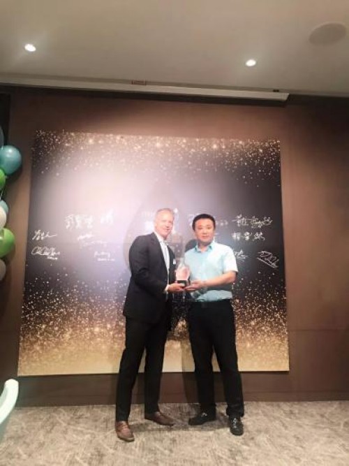 北京美萊皮膚科劉崇主任受邀出席全球2018美國miraDay醫(yī)療美容學(xué)術(shù)盛會(huì)并作特邀報(bào)告