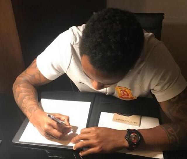 深足卓爾危機(jī)公關(guān)！葛振被放下預(yù)備隊(duì)，拉斐爾停薪+罰款50萬(wàn)